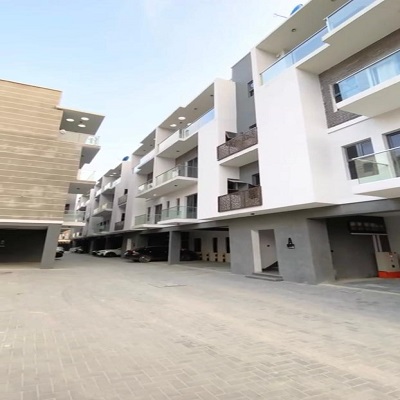  EXECUTIVE ONE BEDROOM FLAT