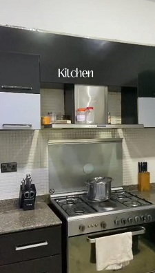 3 bedroom apartment with a room bq