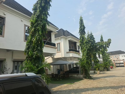 Four bedroom semi detached duplex with one room bq