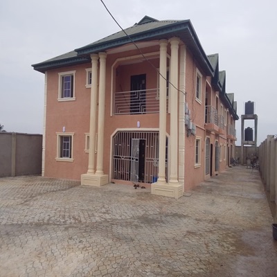 2 bedroom flat 