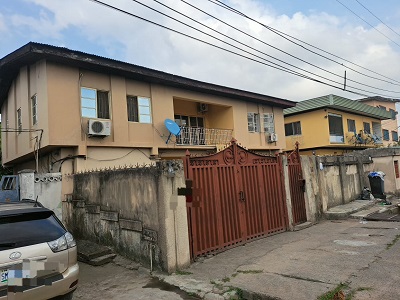 4 bedroom duplex with 2 units of 2 bedroom flats